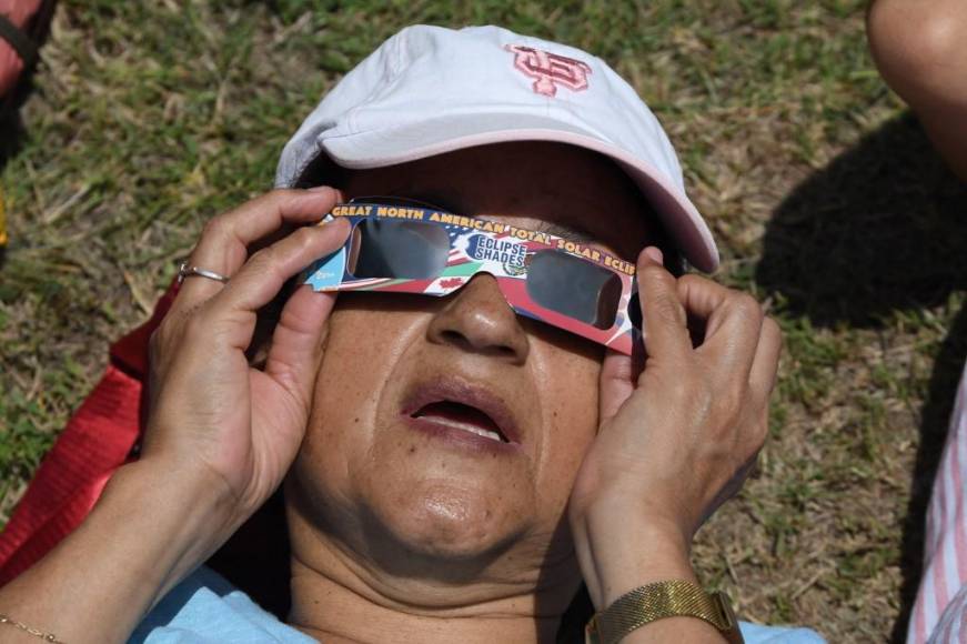 Capitalinos disfrutaron observar el eclipse anular 2023