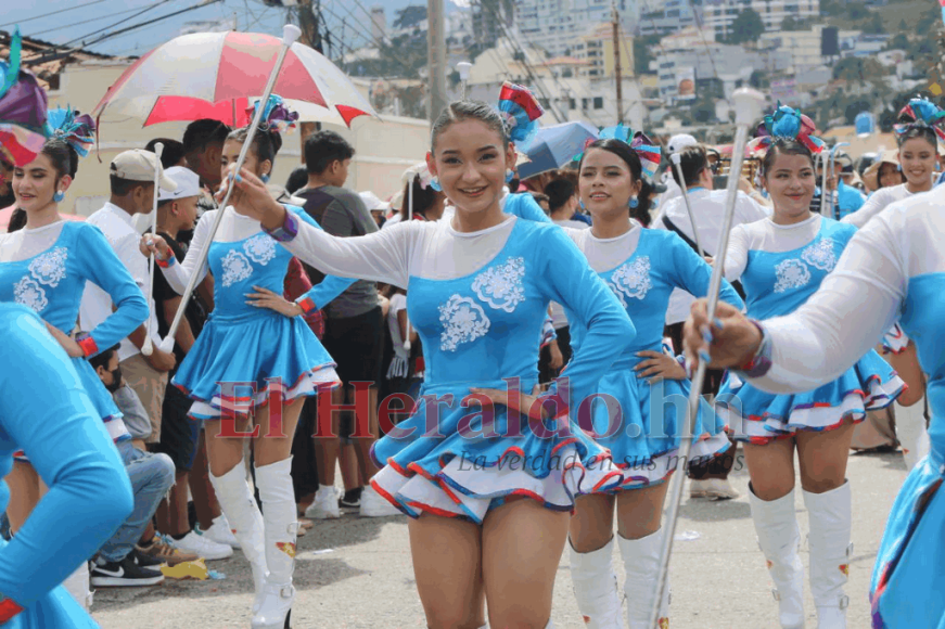 Las bellas palillonas del Instituto Superación San Francisco