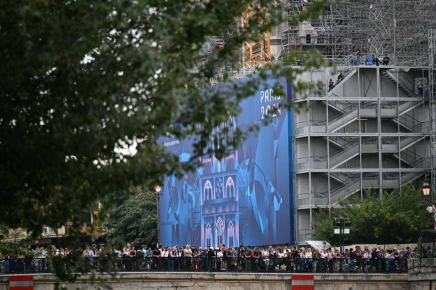 Río Sena y Torre Eiffel, monumentos epicentro del espectáculo en París-2024