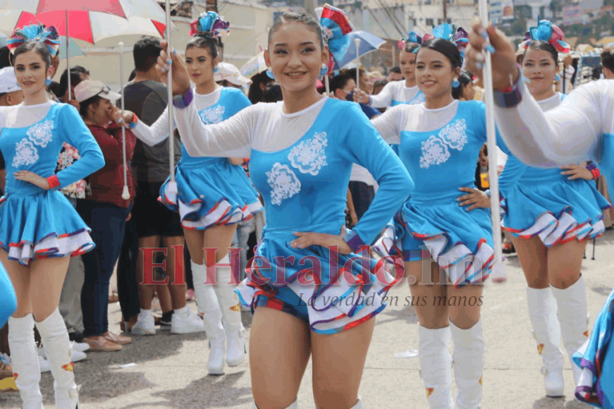 Las bellas palillonas del Instituto Superación San Francisco