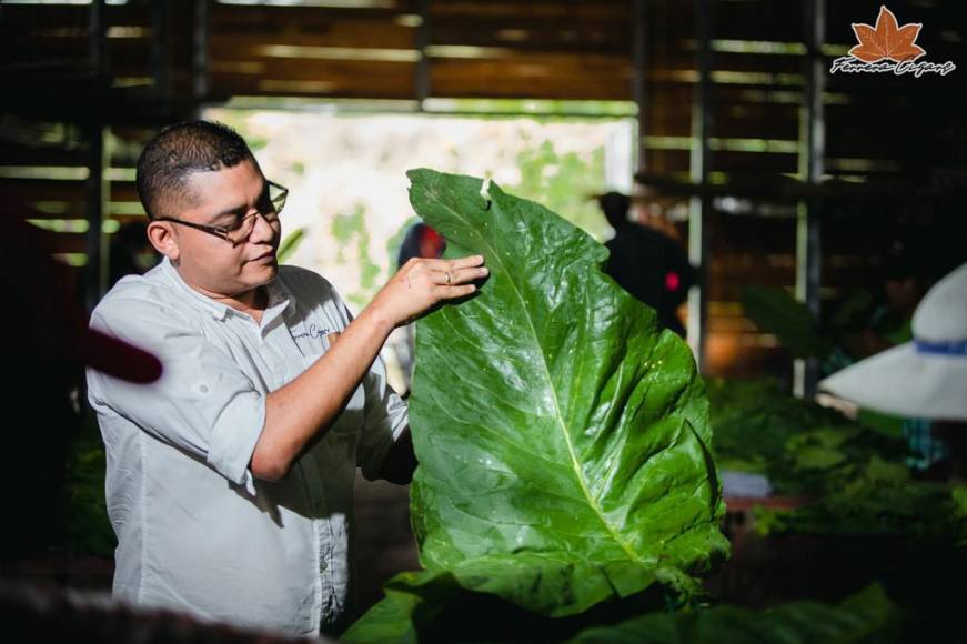 Amante del tabaco y dueño de un canopy, así era joven empresario atacado por sicarios en Jamastrán