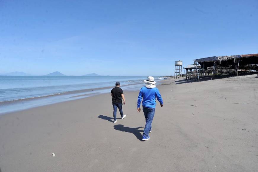 Así se está “tragando” el mar a toda una comunidad en Cedeño