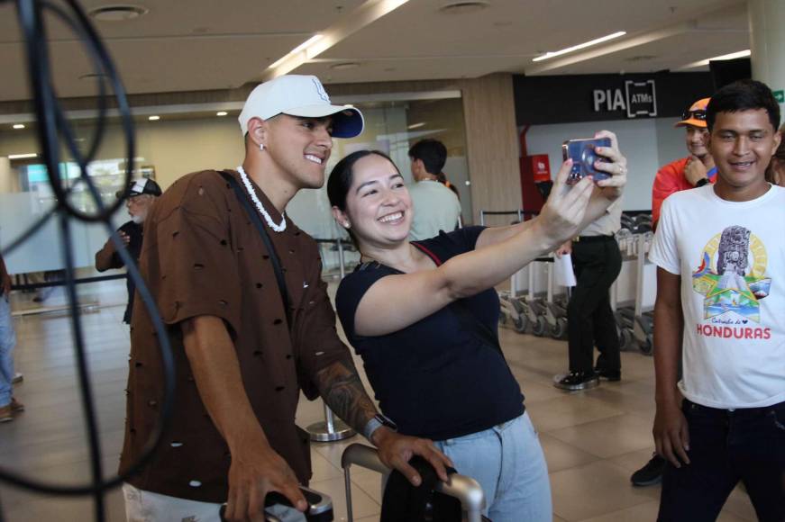 Furor tras la llegada de Palma, ‘Choco’ Lozano y dos legionarios más a la Selección de Honduras