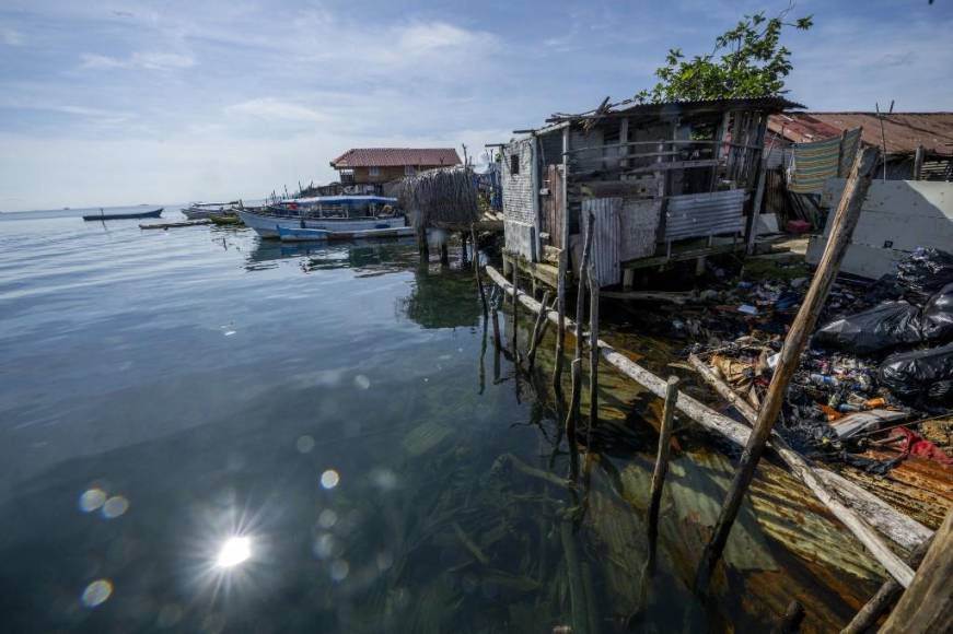 La isla en el Caribe cuyos pobladores deben abandonar antes de que se la trague el mar