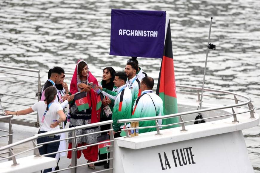 Con desfile de delegaciones en el Sena, inicia ceremonia de apertura París-2024