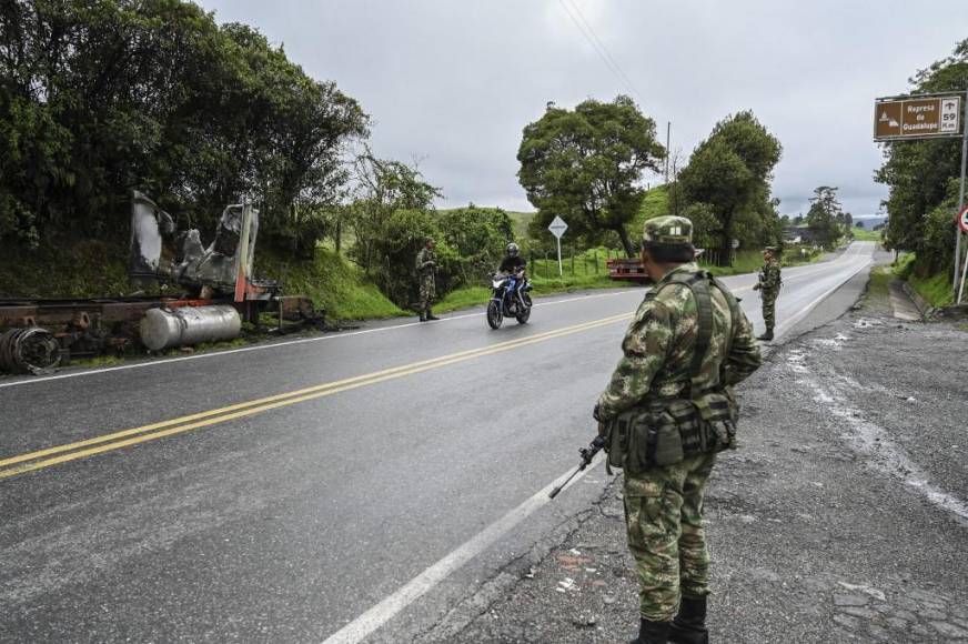 Muertes, incendios y sitio, la venganza de Clan del Golfo tras extradición de capo a EEUU