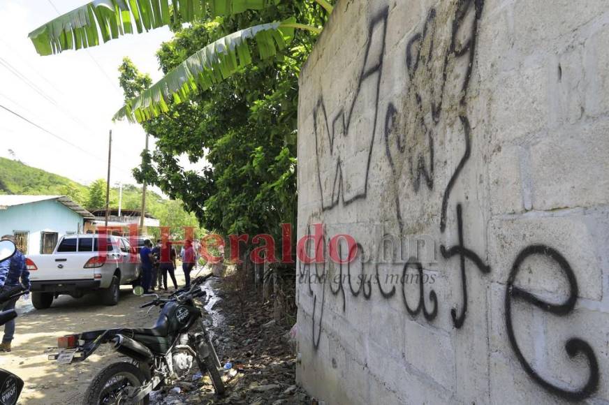 13 hombres vestidos con indumentaria militar perpetraron la masacre en Lomas del Carmen