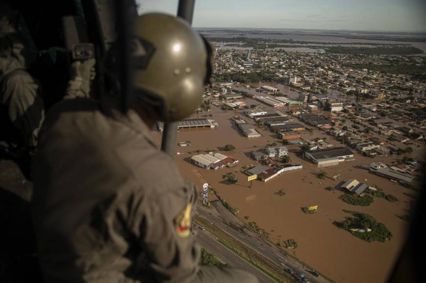 Imágenes aéreas de las inundaciones en Brasil que suman 100 muertes