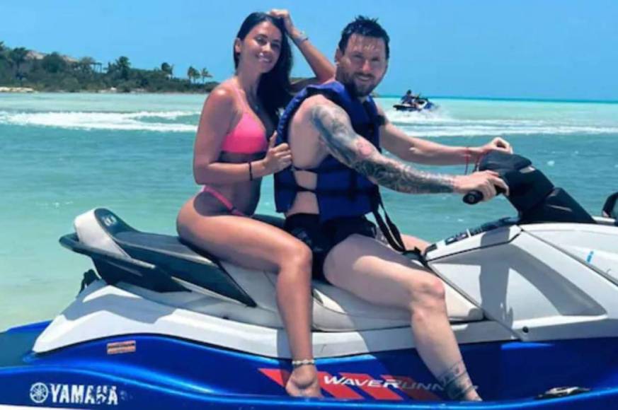 Messi y Antonela Rocuzzo disfrutan de sus vacaciones: Un hondureño es protagonista