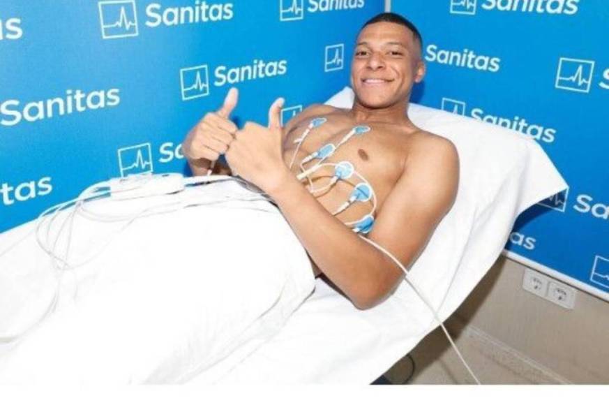 Mbappé imitó a Cristiano Ronaldo en su presentación con Real Madrid y el regalo de Florentino