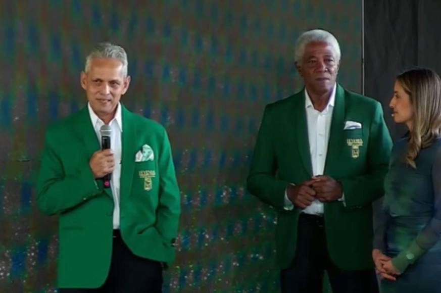 Reinaldo Rueda es homenajeado junto a otras leyendas del Atlético Nacional de Colombia