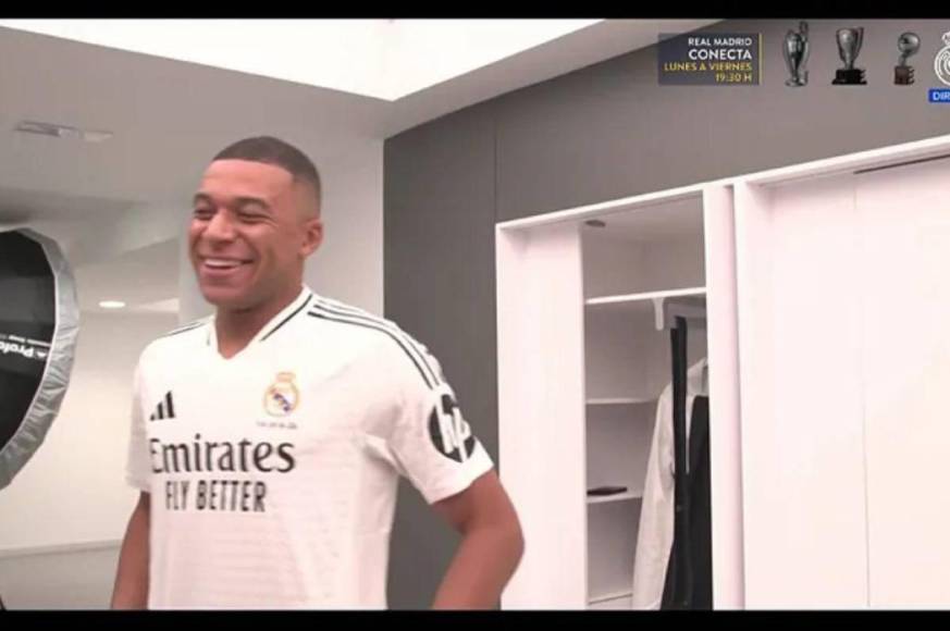 Mbappé imitó a Cristiano Ronaldo en su presentación con Real Madrid y el regalo de Florentino