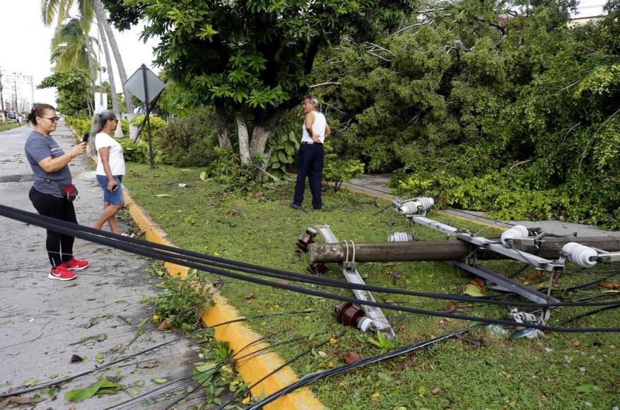 Muertes, inundaciones y destrozos deja Lidia a su paso por México