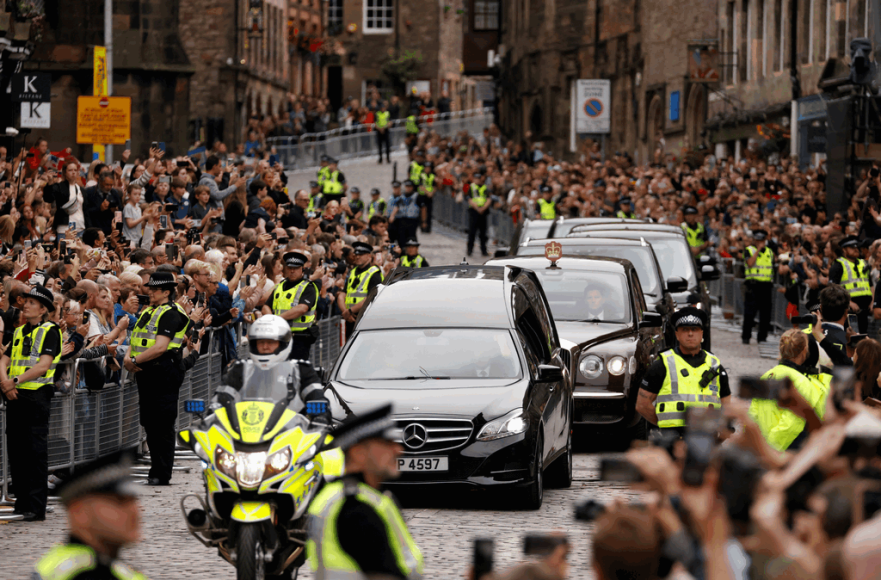 FOTOS: Así fue el traslado de los restos de Isabel II de Balmoral a Edimburgo