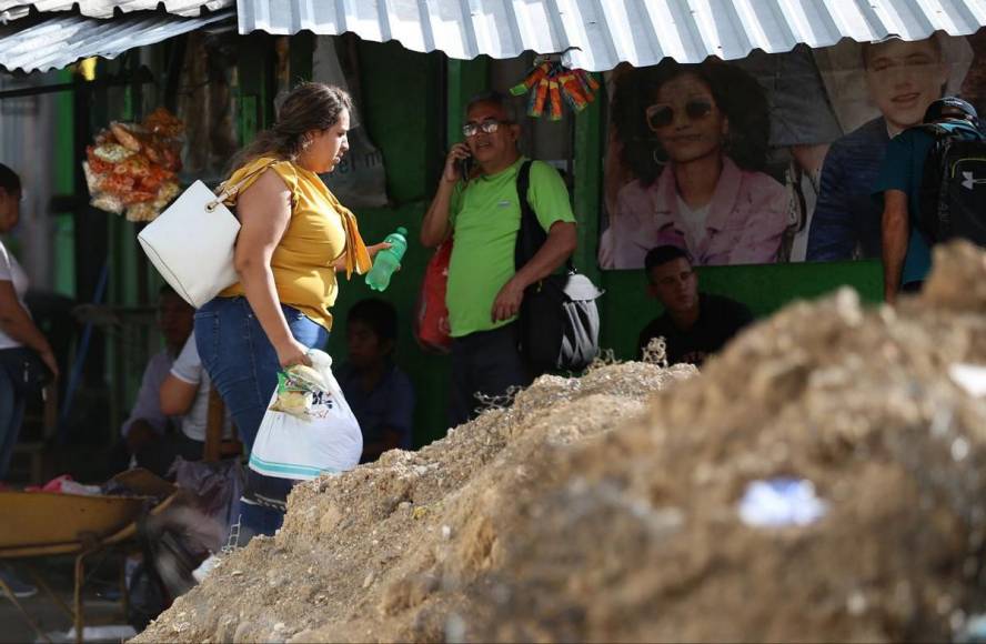 Capitalinos retornan a la ciudad tras largo asueto del Feriado Morazánico