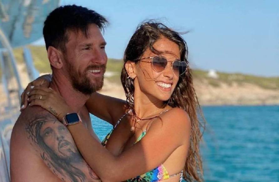 Messi y Antonela Rocuzzo disfrutan de sus vacaciones: Un hondureño es protagonista