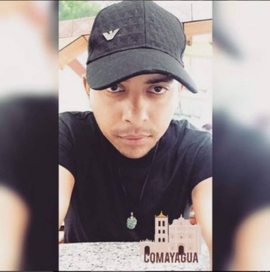 Cantante Maynor Mc visita restaurante chino donde encontraron supuesta carne de perro