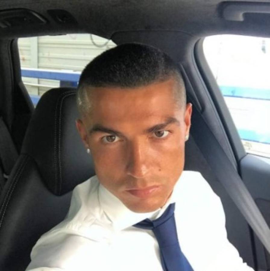 Cristiano Ronaldo celebra la obtención de la Champions League con nuevo look