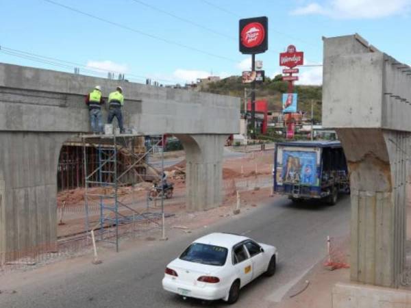 Luego de hacer evaluaciones a las estructuras, se retomaron los trabajos fuertes en la zona de la construcción heredada.