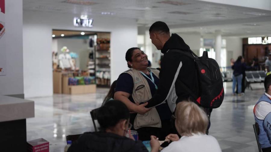 Luis Palma y Kervin Arriaga llegaron a Honduras para enfrentar a México: Así fueron recibidos