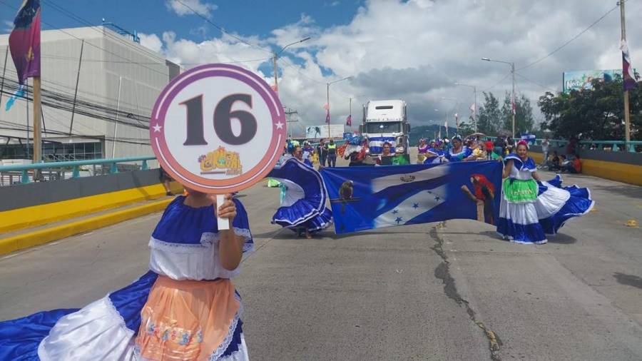 Alegría y sabor: el ambiente en el Carnaval de Tegucigalpa