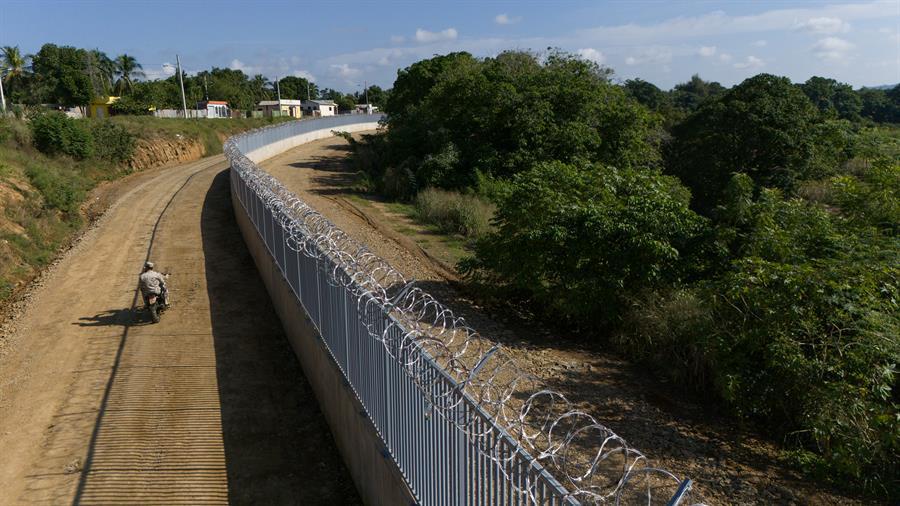 Así va el muro fronterizo de 400 kilómetros entre República Dominicana y Haití