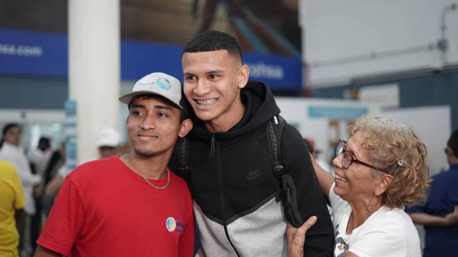 Luis Palma y Kervin Arriaga llegaron a Honduras para enfrentar a México: Así fueron recibidos