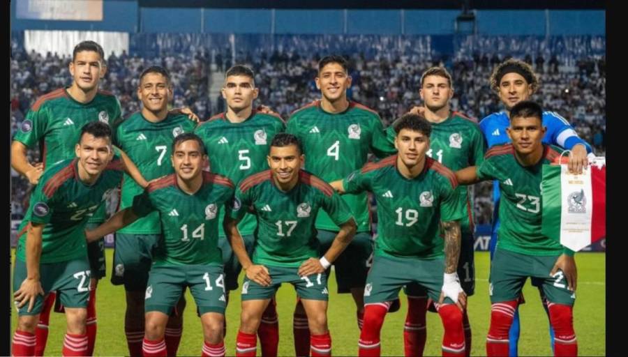 México inicia concentración con una sorpresa y baja confirmada