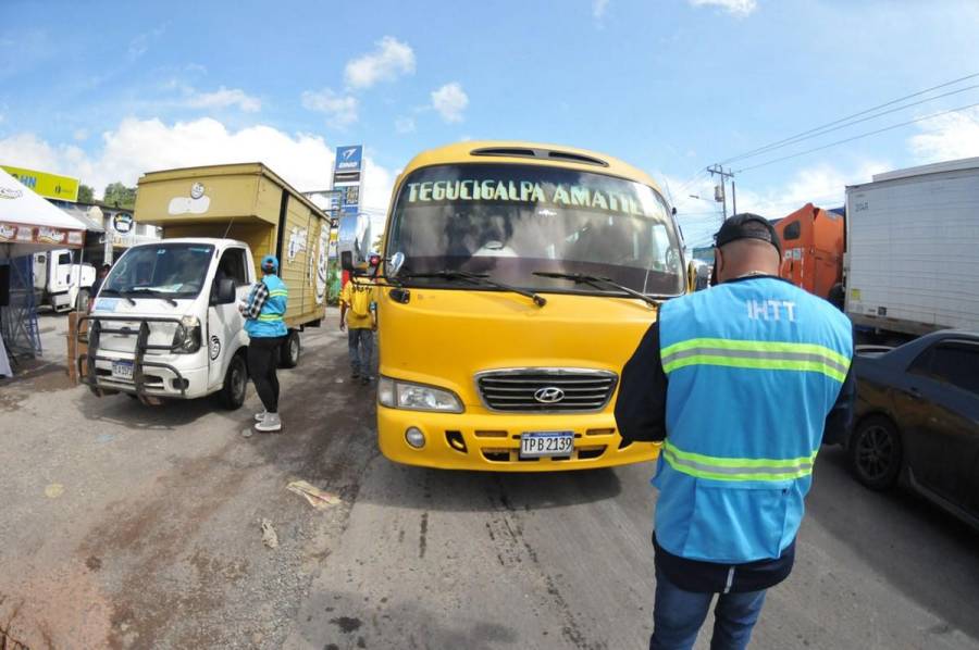 Capitalinos abarrotan salida al Sur en inicio oficial del Feriado Morazánico