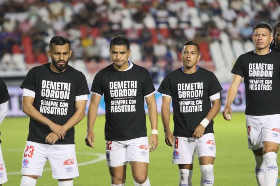 No se vio: Olimpia homenajea a Demetri y Ultra Fiel arma fiesta tras derrotar a Real España