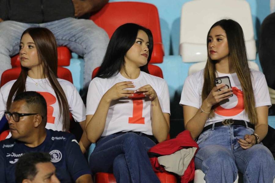 ¡Solo bellezas! Estadio Nacional se llena de lindas chicas para clásico entre Motagua y Olimpia