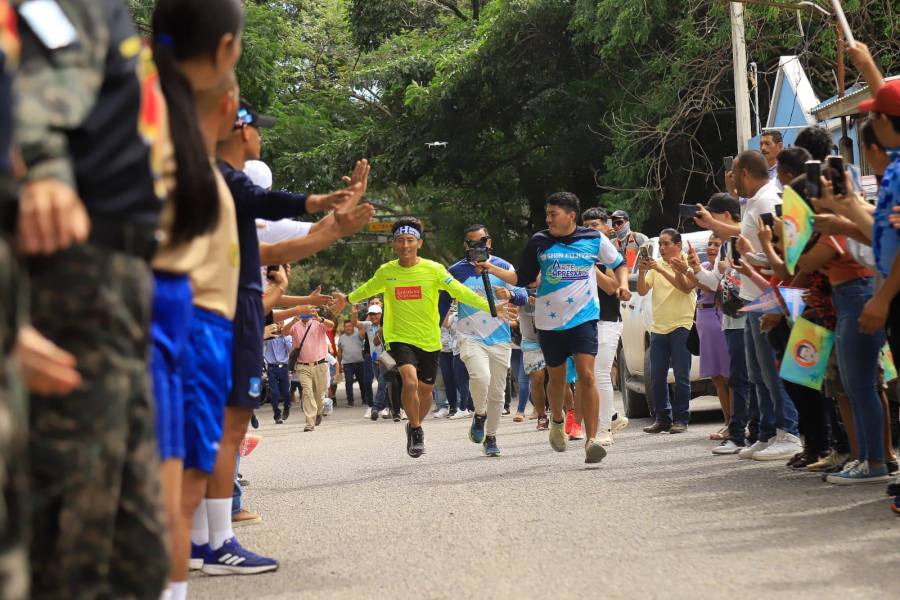 ¡Recibido como un héroe! Shin Fujiyama llega a Honduras tras recorrer 3,000 kilómetros