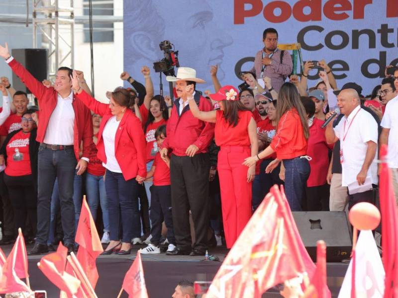 Manifestación de Libre un día antes de las fiestas patrias del 15 de septiembre de 2024.