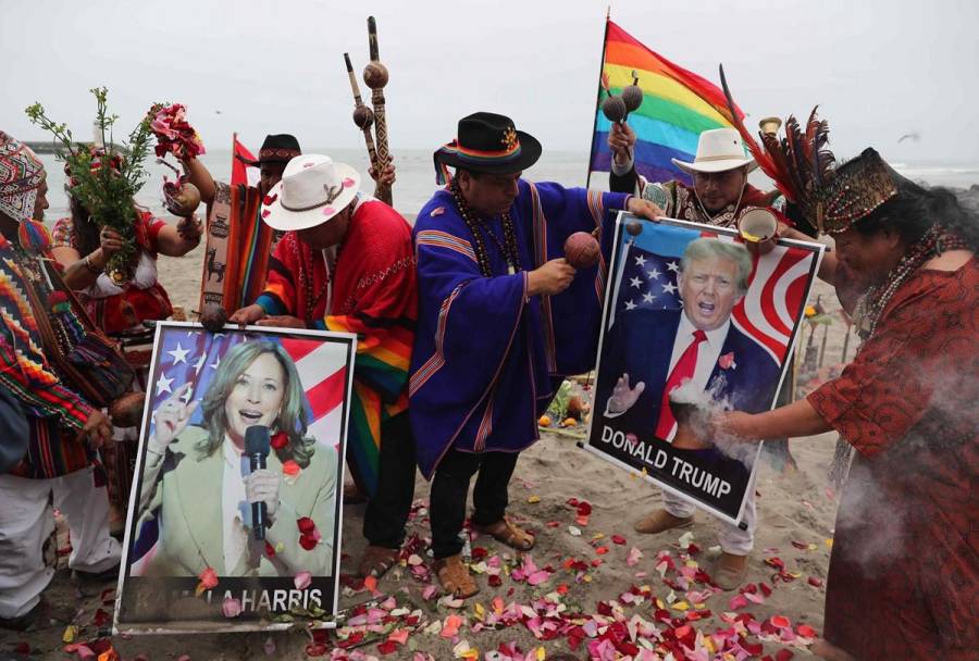 Con ritual en la playa, Chamanes envían suerte a Harris y Trump desde Lima, Perú