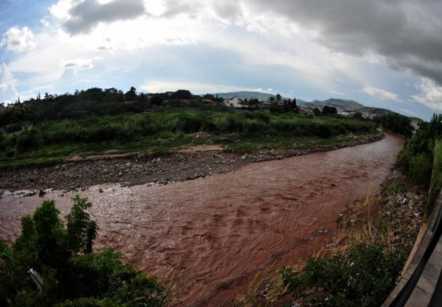 Así se encuentra el nivel del río Choluteca tras recientes lluvias