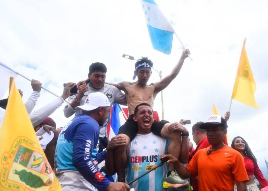 Shin Fujiyama completa reto 3,000 km: Así fue la llegada del japonés a El Progreso