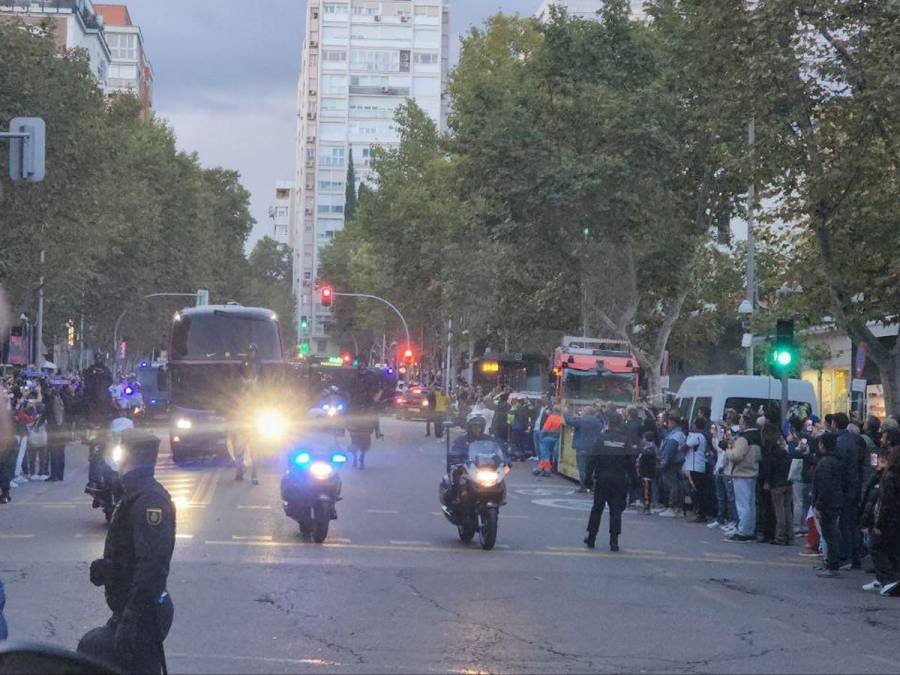 Impaciencia por ingresar al Bernabéu y ambientazo: el clásico español en todo su esplendor