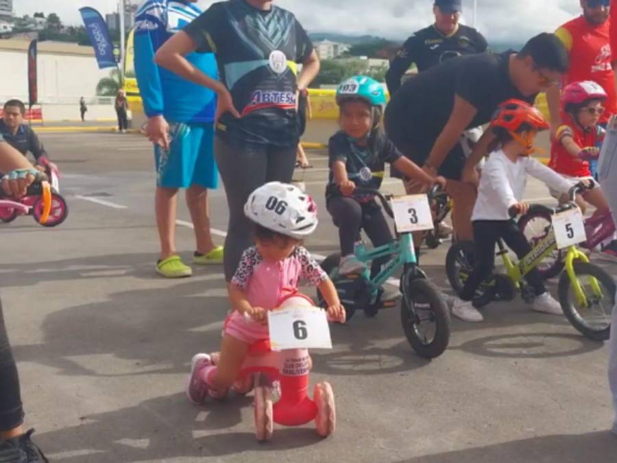 Joy Marie Hebberth, la pequeña que inspiró ternura en la Vuelta Ciclística Infantil 2024