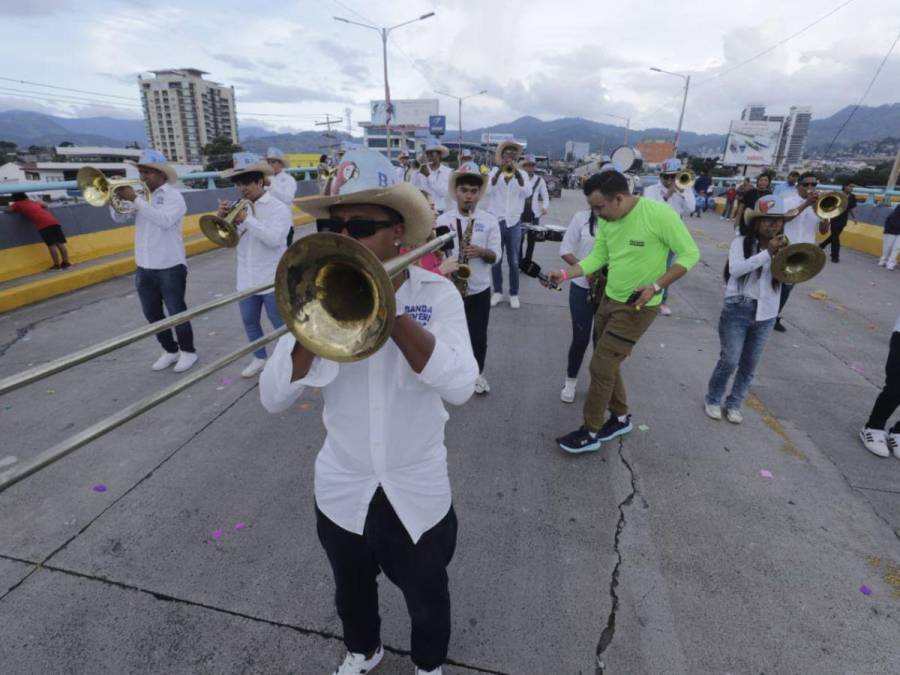 Aldana en carnaval de Tegucigalpa 2024: “Vénganse para compartir en familia”