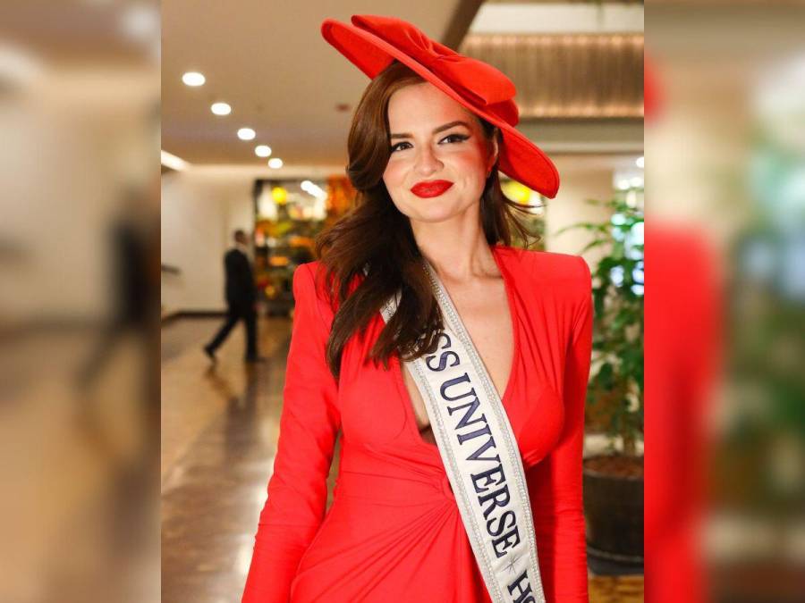 Miss Honduras elige un look similar al que ya lució Miss Sudáfrica, ¿coincidencia o inspiración?