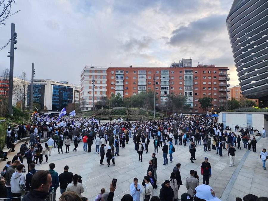 Impaciencia por ingresar al Bernabéu y ambientazo: el clásico español en todo su esplendor