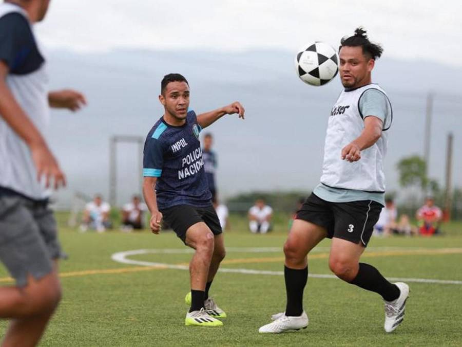 Con privilegios y patrocinio, el equipo Policía FC: ¿proyecto deportivo o treta financiera?