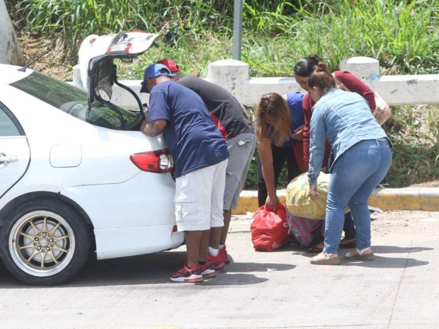 ¡Adiós vacaciones! Vuelven a Tegucigalpa personas que viajaron en Semana Morazánica