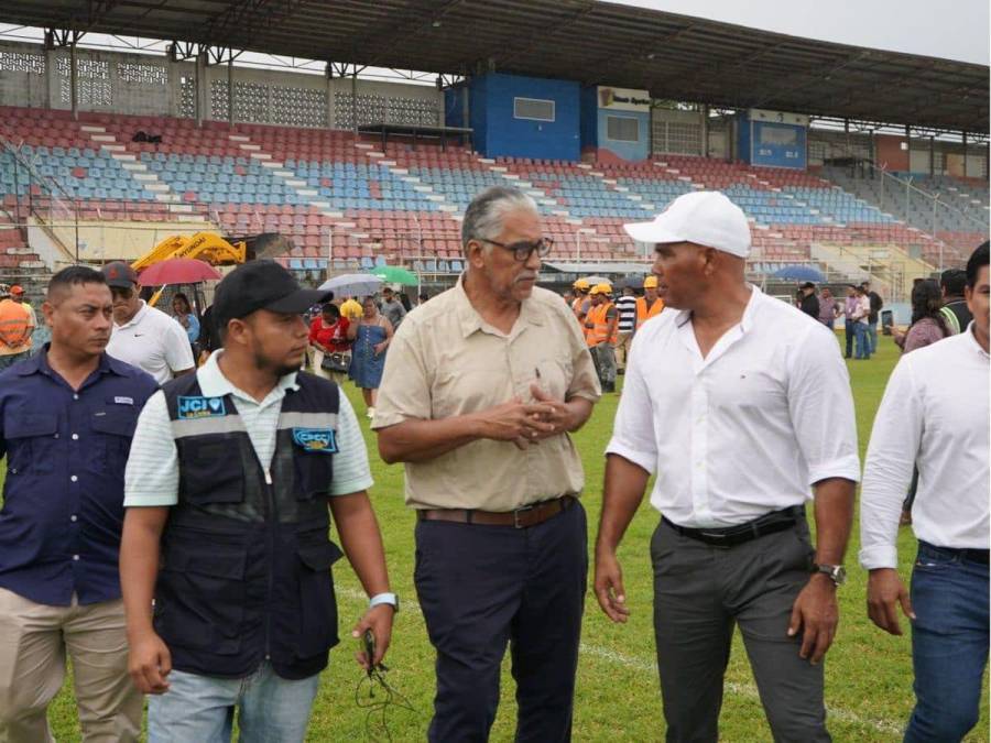 Estadio Ceibeño es cerrado porque inician cambio de grama híbrida y otros arreglos