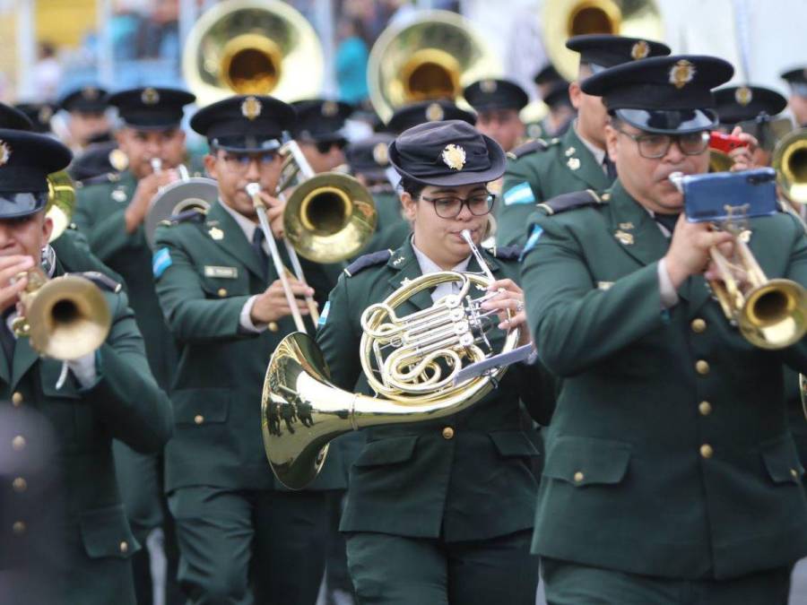 Así desfilaron los cadetes de las Fuerzas Armadas de Honduras en las fiestas patrias 2024