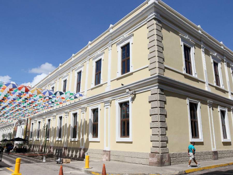 Edificios emblemáticos de Tegucigalpa y Comayagüela guardan su historia