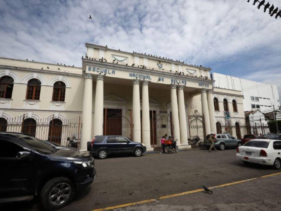 Edificios emblemáticos de Tegucigalpa y Comayagüela guardan su historia