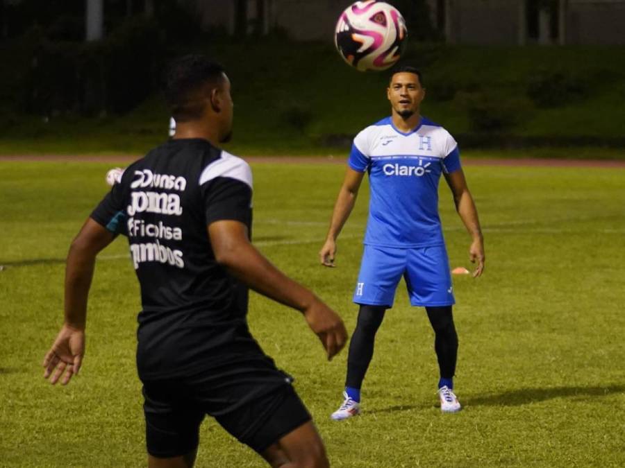 Honduras entrena en Kingston para partido ante Jamaica en Nations League