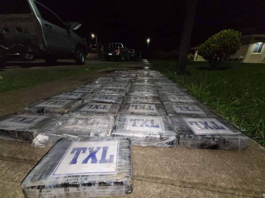 “TXL” y “Mobile 1”, las leyendas escritas en la cocaína hallada en ‘caletas’ de carros en El Progreso