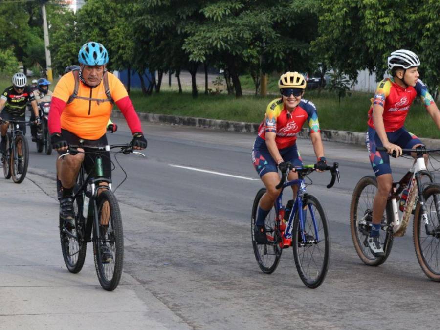 Ciclistas se preparan a toda máquina para la Vuelta Ciclística El Heraldo 2024